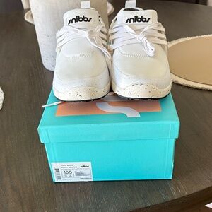 Snibbs Women's White Sneakers